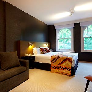 Deluxe Zimmer mit Kingsize-Bett
